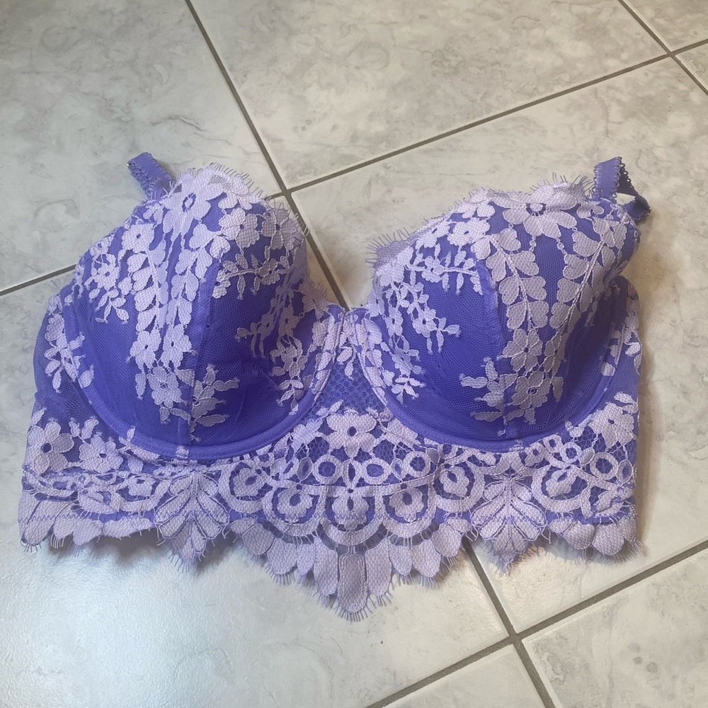 Vs bra